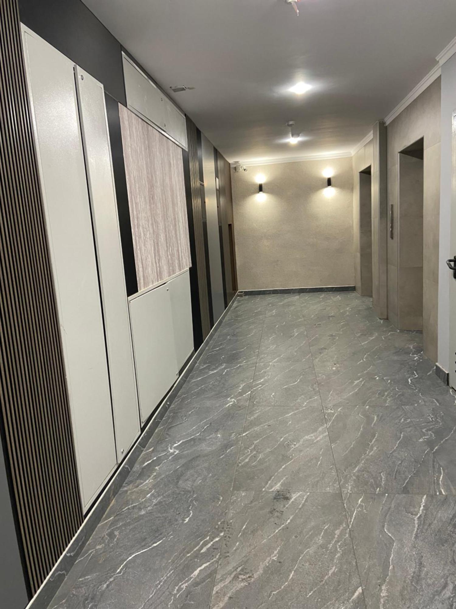 Квартира В Центре Алматы Esterno foto